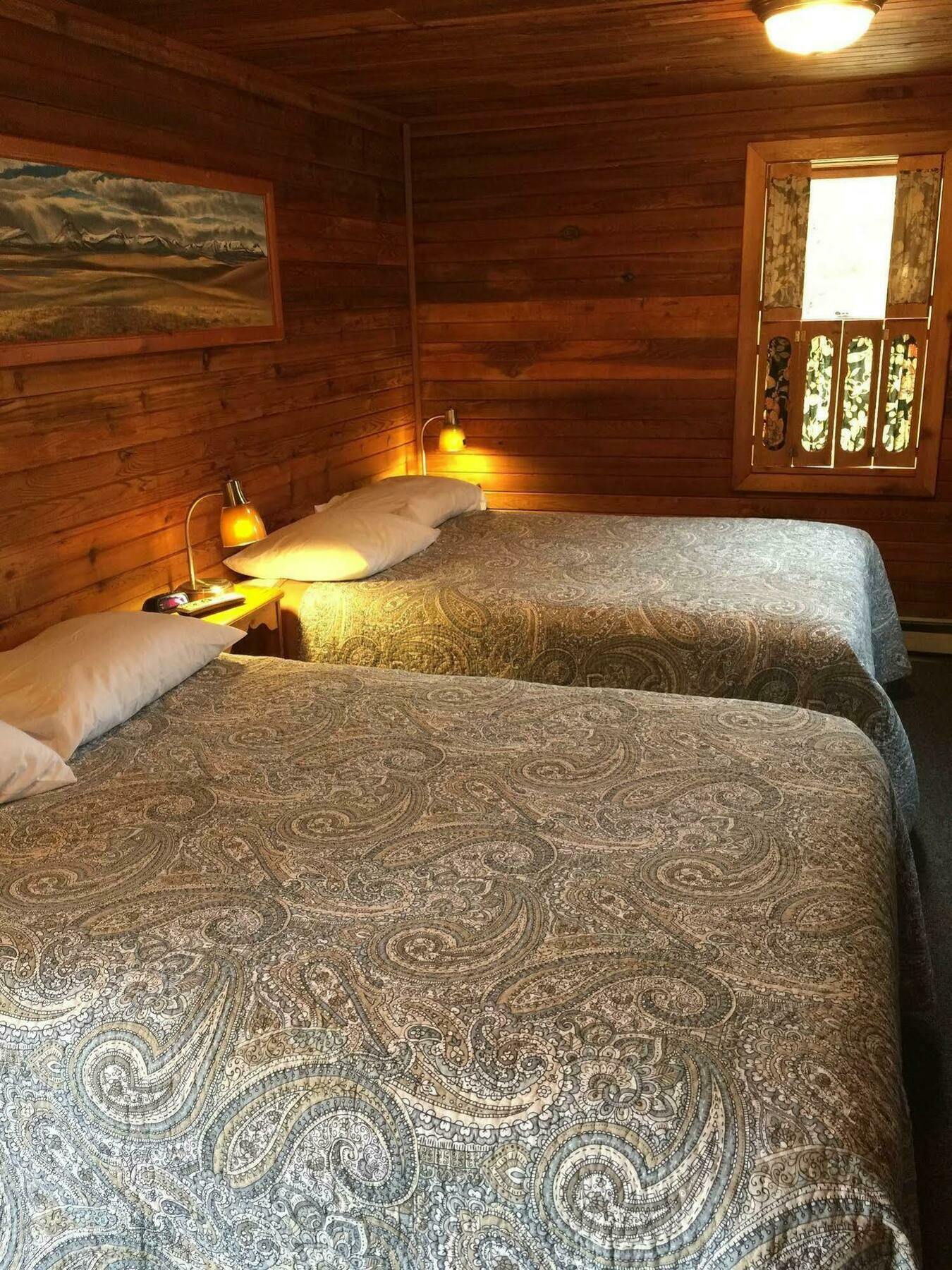 Whistling Swan Motel East Glacier Park Village Ngoại thất bức ảnh