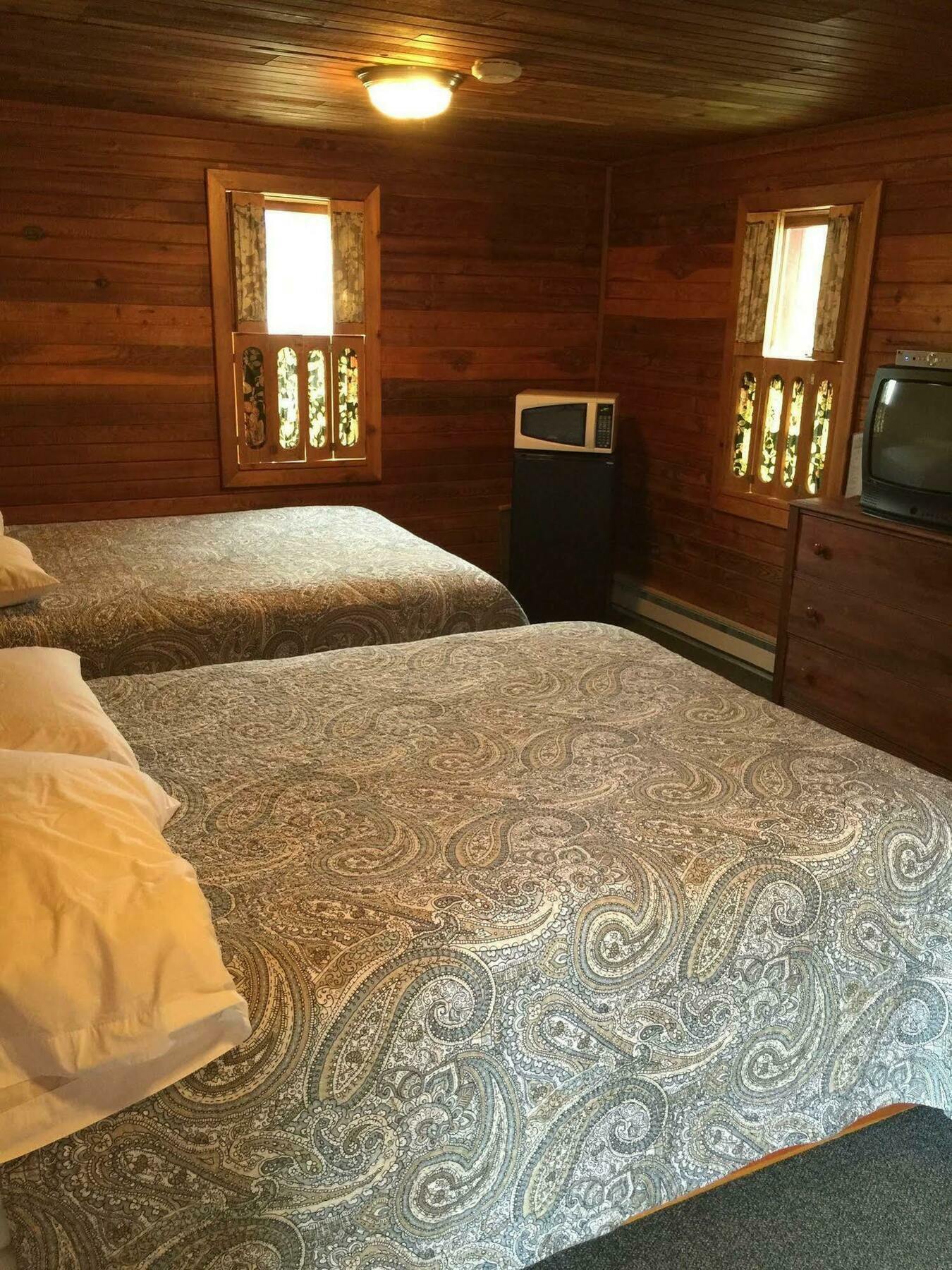 Whistling Swan Motel East Glacier Park Village Ngoại thất bức ảnh